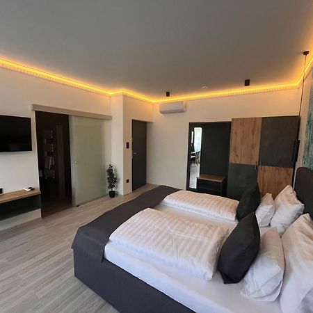 Varkapu Apartmanok 2 ギュラ エクステリア 写真