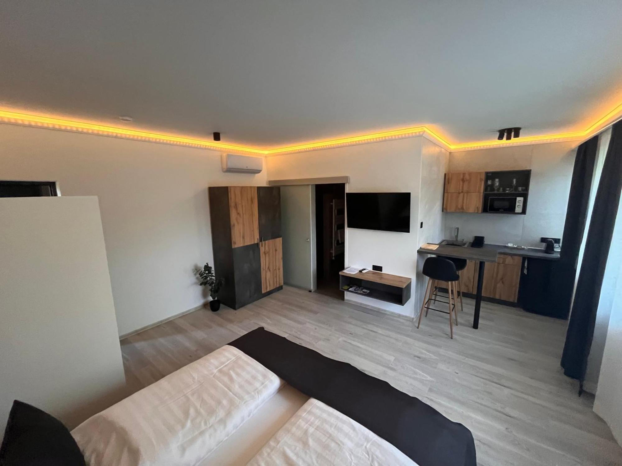 Varkapu Apartmanok 2 ギュラ エクステリア 写真